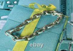 Authentic Tiffany & Co. Blue Enamel Clasping Oval Link Bracelet 7.9