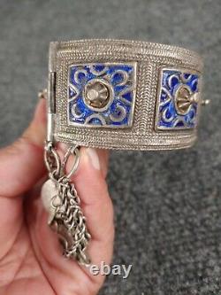 Beautiful Vtg Berber blue Enamel Silver Coral Tribal Bangle bracelet