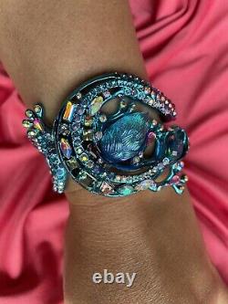 Betsey Johnson Paradise Lost Blue Salamander Gecko Lizard Hinged Bangle Bracelet