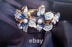 Rare Find Vintage Kenneth Jay Lane KJL Signed Enamel White Blue Lily Bangle Brac