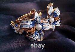 Rare Find Vintage Kenneth Jay Lane KJL Signed Enamel White Blue Lily Bangle Brac