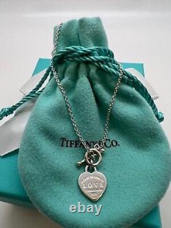 Tiffany &Co RTT Blue Enamel Heart Charm Love Toggle Bracelet Sterling Silver 925