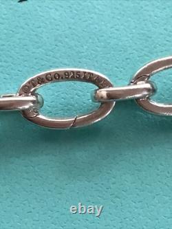 Tiffany & Co. Sterling Silver Blue Enamel Clasping Oval Link Charm bracelet
