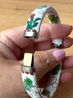 Vintage Chinese Cloisonné Enamel Hinged Bangle Bracelet White Blue Green Floral