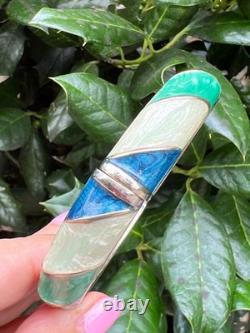 Vintage Cream Aqua Navy Blue Pearlized Enamel Hinged Bangle Bracelet Gold Tone