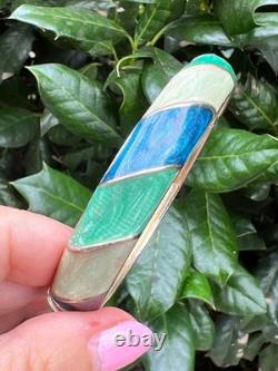 Vintage Cream Aqua Navy Blue Pearlized Enamel Hinged Bangle Bracelet Gold Tone