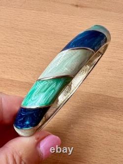Vintage Cream Aqua Navy Blue Pearlized Enamel Hinged Bangle Bracelet Gold Tone