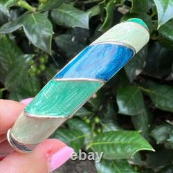 Vintage Cream Aqua Navy Blue Pearlized Enamel Hinged Bangle Bracelet Gold Tone