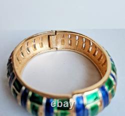 Vintage Crown Trifari Gold-Tone Basket Weave Bangle Bracelet Fits 6-6.5 Wrist