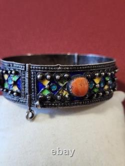 Vintage Silver, Enamel & Coral Hinged Bracelet WithO The Chain